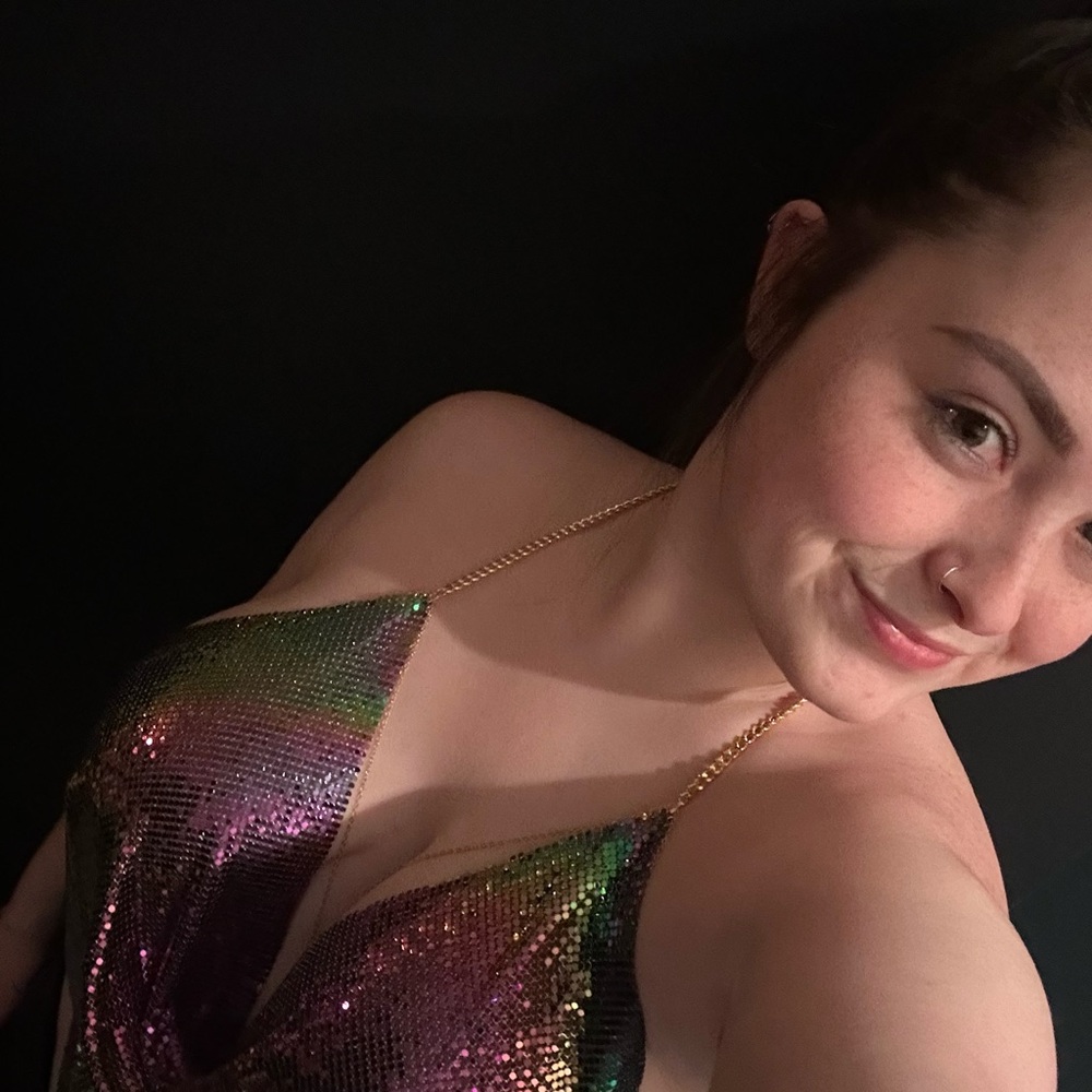 Meet your Posher, Madeline